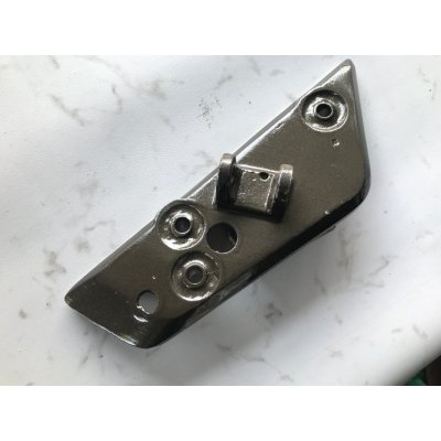 Footrest Bracket Left For Tvs Apache Rtr 160/180