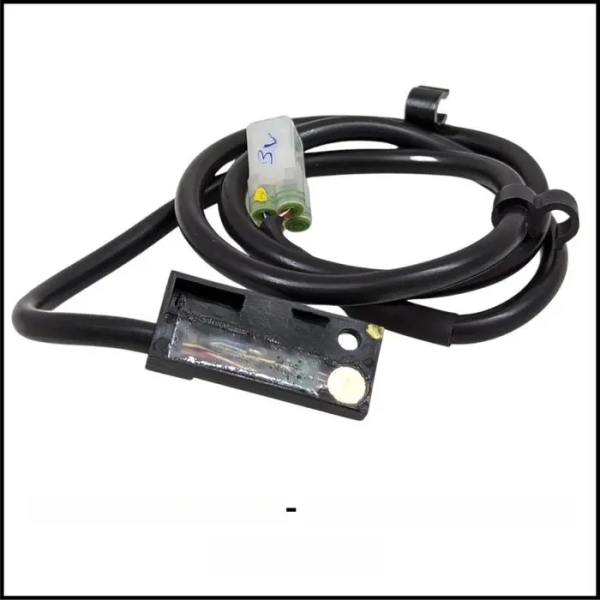 SPEED SENSOR - NON ABS MODELS (JG402400)