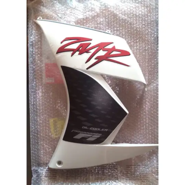 LEFT HAND FRONT SIDE COWL (PEARL FADELESS WHITE) | Karizma ZMR | HERO