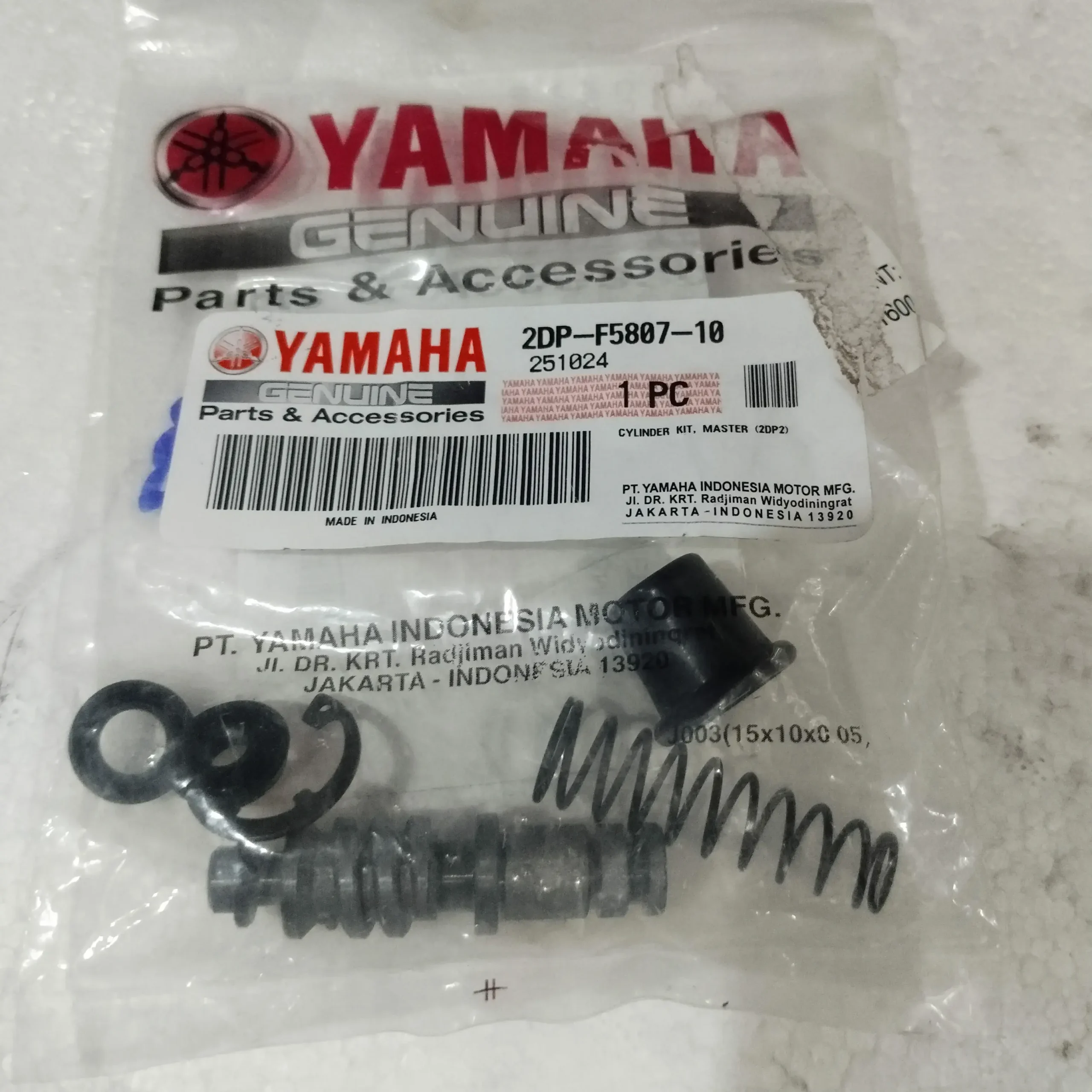 Master cylinder kit mt15